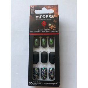 Impress Halloween nails med
